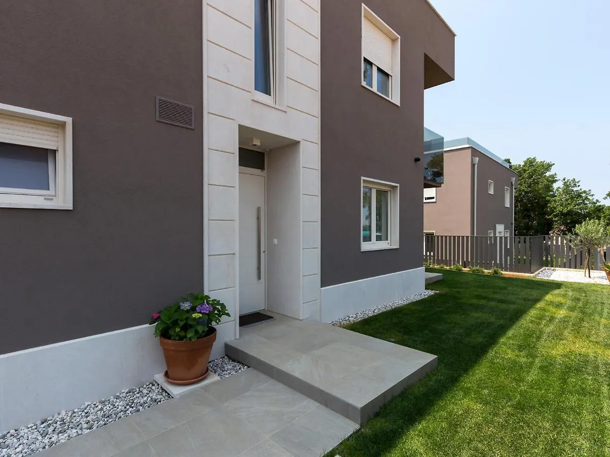 Lemon3 Deluxe Apartment Porec